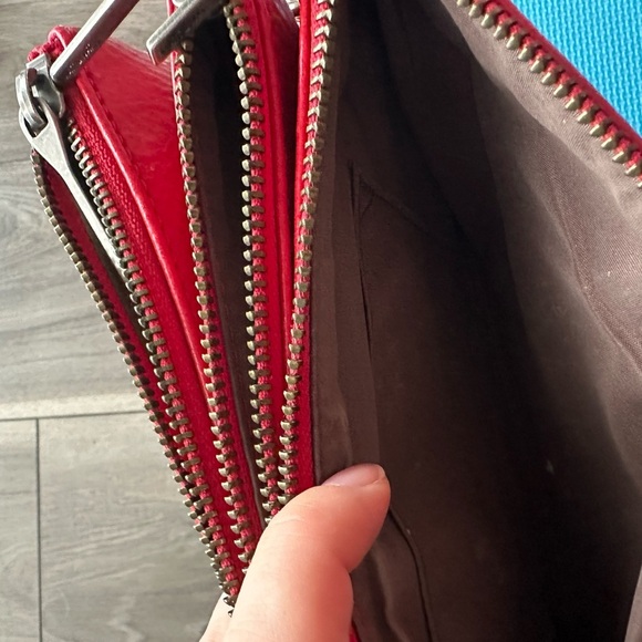 Matt & Nat Red and Black Clutch with Sleek Design - Picture 8 of 9